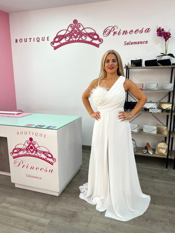 Mono con sobrefalda 8921 - blanco